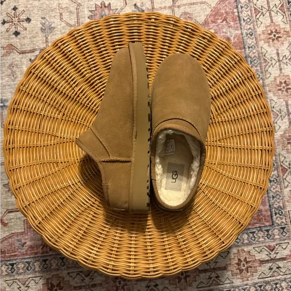 UGG Chestnut Classic Micro Slipper Shoes - Picture 2 of 4